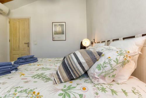 Three-bedroom Apartment With Terrace Lion