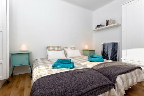 Three-bedroom Apartment With Terrace Lion