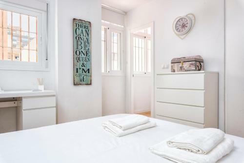 Three-bedroom Apartment Cervantes