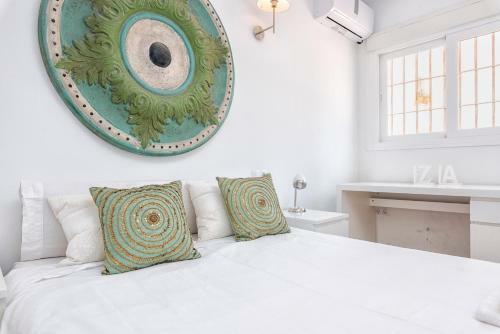 Three-bedroom Apartment Cervantes
