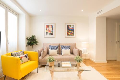 Urbe10 Premium Sanchez Pastor 1 Bedroom Apartment