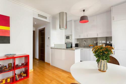 One-bedroom Apartment With Terrace Jaleo