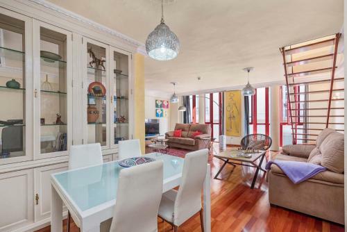 Three-bedroom Apartment With Terrace Emma
