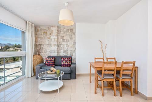 One-bedroom Holiday Apartment Farola
