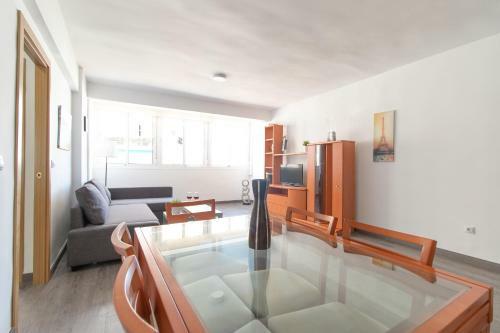 Sea View 2 Bedroom Apartment