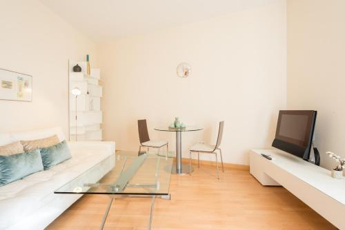 Fresca Premium 1 Bedroom Apartment