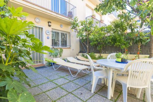 Homeholidaysrentals Coral