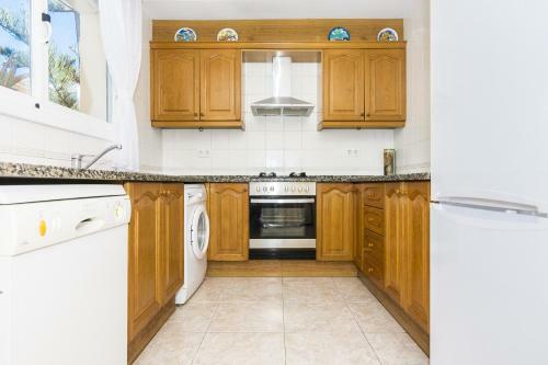 Homeholidaysrentals Coral