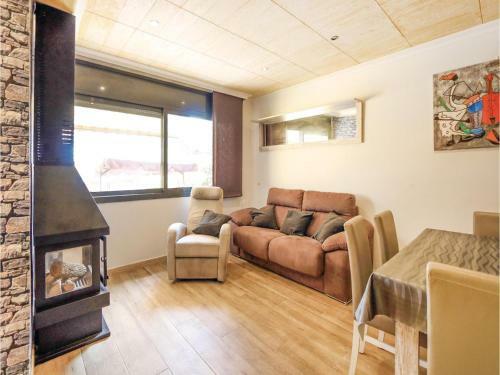 Five-bedroom Holiday Home In Malgrat De Mar