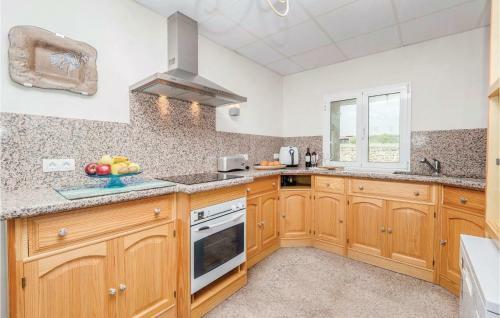 Five-bedroom Holiday Home In Manacor