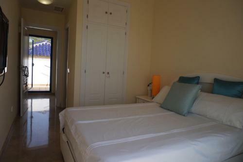 Apartamento Duquesa Suite And Golf With A Spectacular Sea View