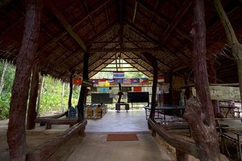 Hotel River Kwai Jungle Raft