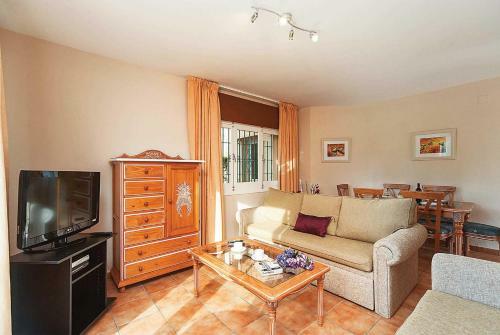 Marbella Del Este Villa Sleeps 4 Air Con Wifi