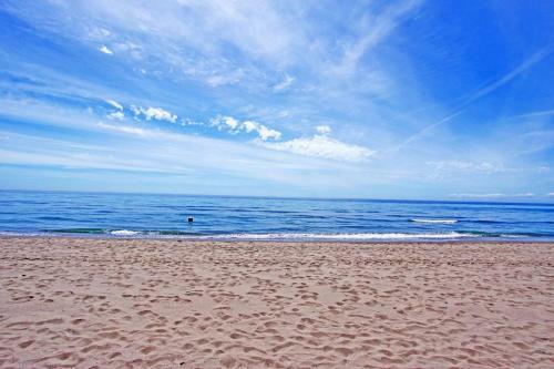 1096 Beachfront 50 Meter 2 Design Apartments 3 Pools