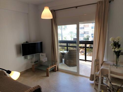Aparthotel Marbella Skol 101. Beach Front Studio
