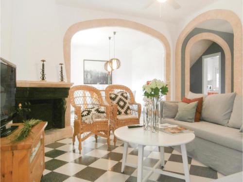 Four-bedroom Holiday Home In Mazarron