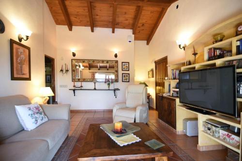 Casitas Select - Villa Abajo In Mijas