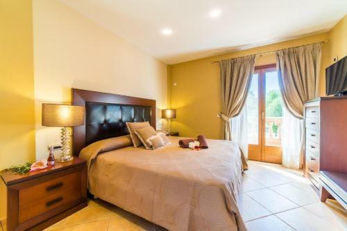 Muro Villa Sleeps 10 Pool Air Con Wifi