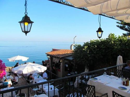 Hotel Carabeo
