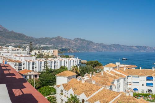 Stylish Apartment Over Balcon De Europa