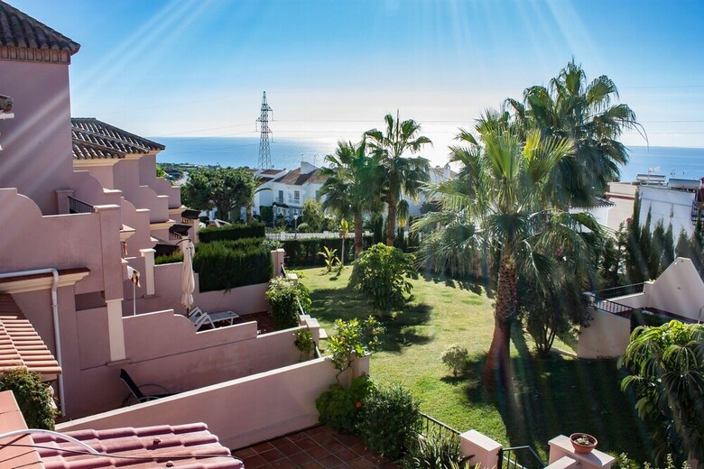 Cipreses House Nerja Canovas