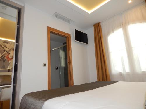 Hostal Do�a Carmen (adults Only)