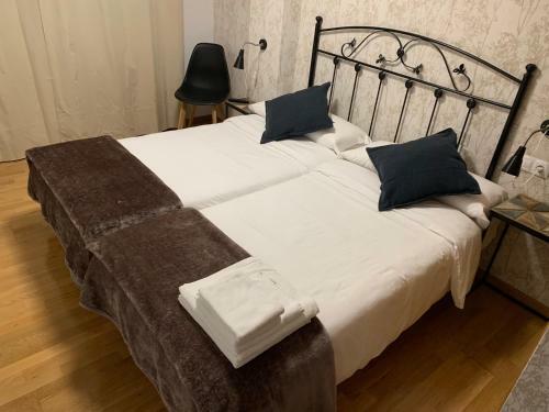 Hostal Pension 23-vinte E Tres