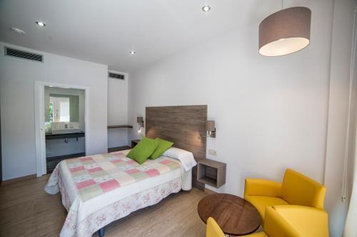 Agroturismo Hotel Rural O Acivro