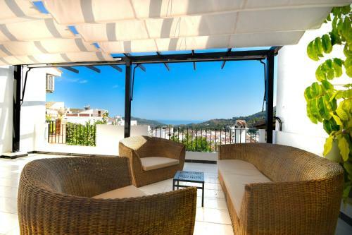 Exclusive Townhouse In Ojen