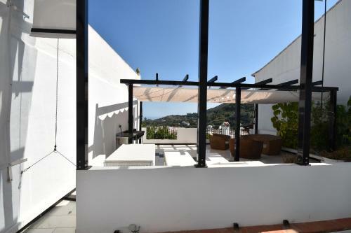 Exclusive Townhouse In Ojen