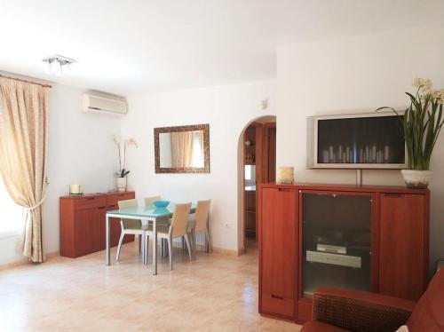 Casa Con Piscina Privada En Montemar De Dehesa De Campoamor Mm 024