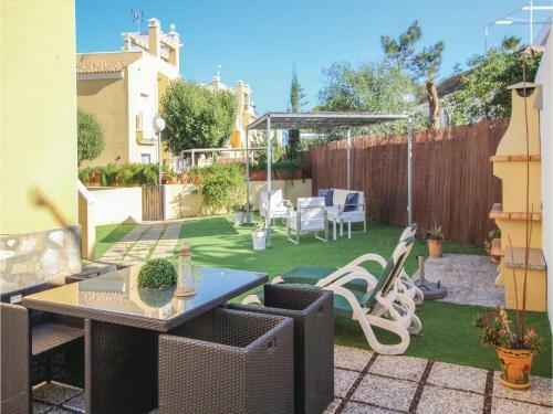 Three-bedroom Apartment In Orihuela Costa
