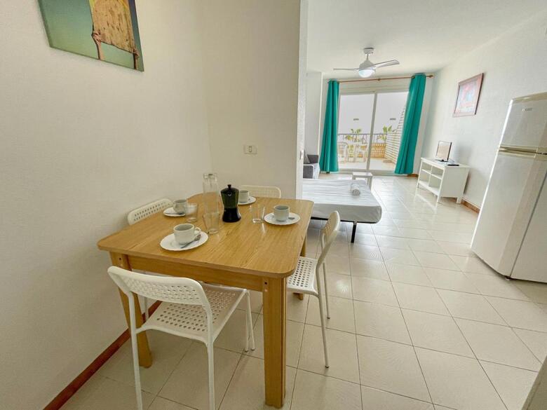 Apartamentos Oropesa Primera L�nea 3000