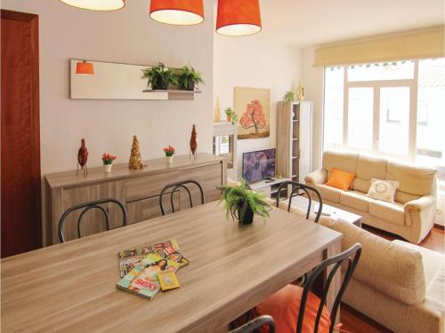 Four-bedroom Holiday Home In Palamos