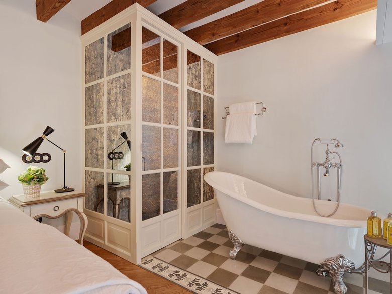 Hotel Gloria De Sant Jaume