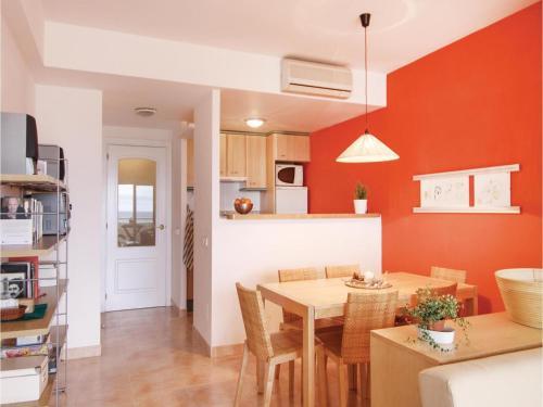 Two-bedroom Apartment In Pals