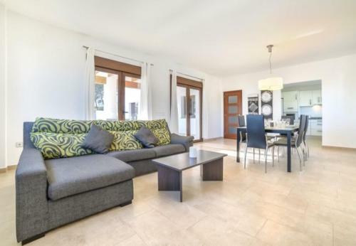 La Fustera Villa Sleeps 8 Pool