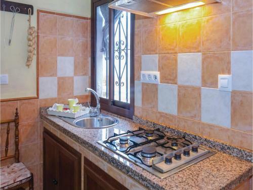 Three-bedroom Holiday Home In Penaflor
