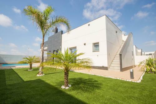 Lamar House Villa 3037