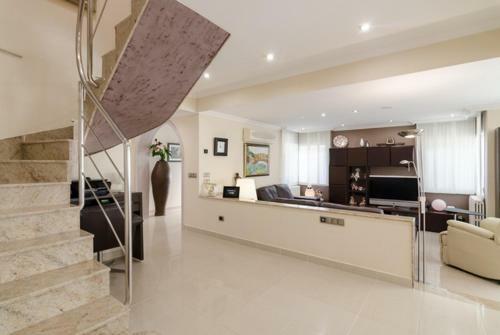 Pineda De Mar Villa Sleeps 6 Pool Air Con Wifi