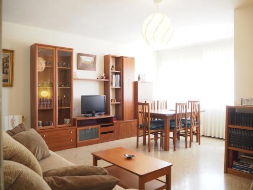Apartamento Ref. 223. Maritimo II