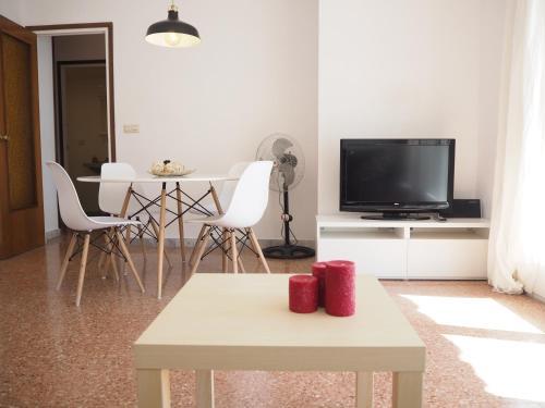 Ref. 233. Apartamento Con Piscina Comunitaria Mar Azul