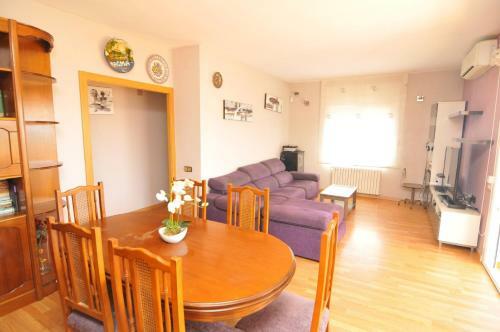 Villa Homeholidaysrentals Navy Blue