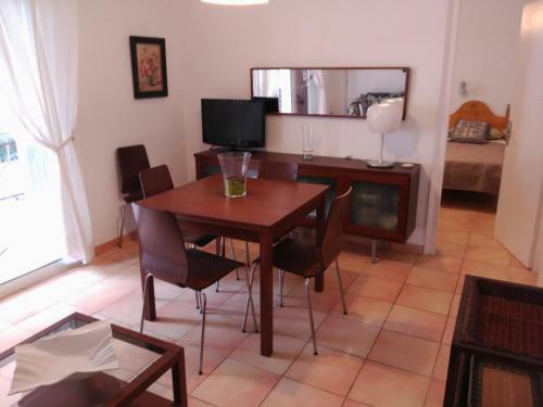 Apartamento En Edifici Carlomagno