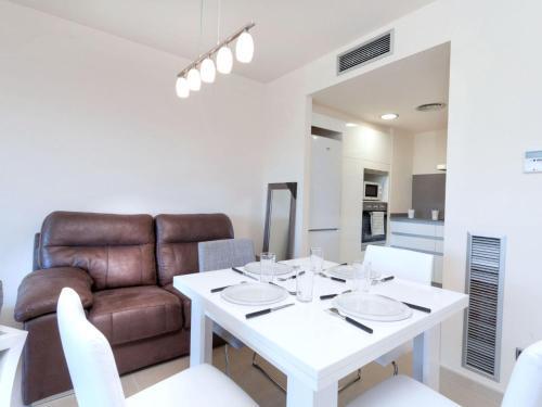 Apartment Castell