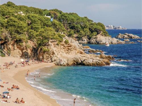 Two-bedroom Apartment In Castell - Platja D'aro
