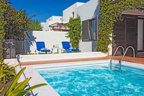 Playa Blanca Villa Sleeps 5 Pool Air Con Wifi