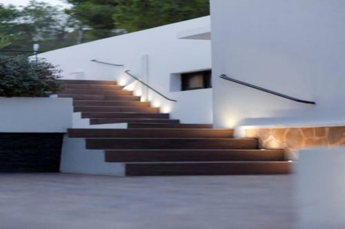 Playa D'en Bossa Villa Sleeps 8 Pool Air Con Wifi