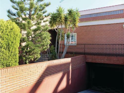 Four-bedroom Holiday Home In Playa Honda