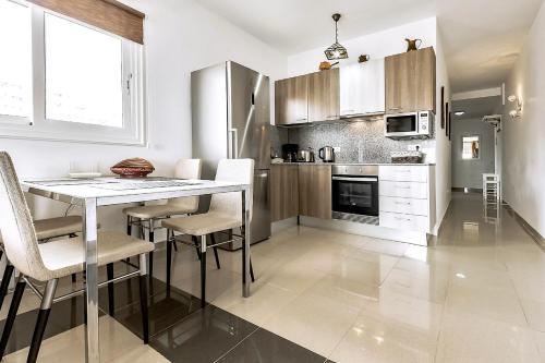 Apartamento ??????????? ? 2-?? ????????? ? Mirador Del Paraiso